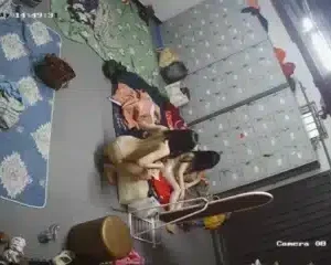 Hack Camera trong phòng thay đồ nhân viên quán hát