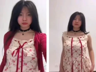 Bé nữ sinh mình dây vú khủng gợi cảm bị bạn trai doggy phê tới bến